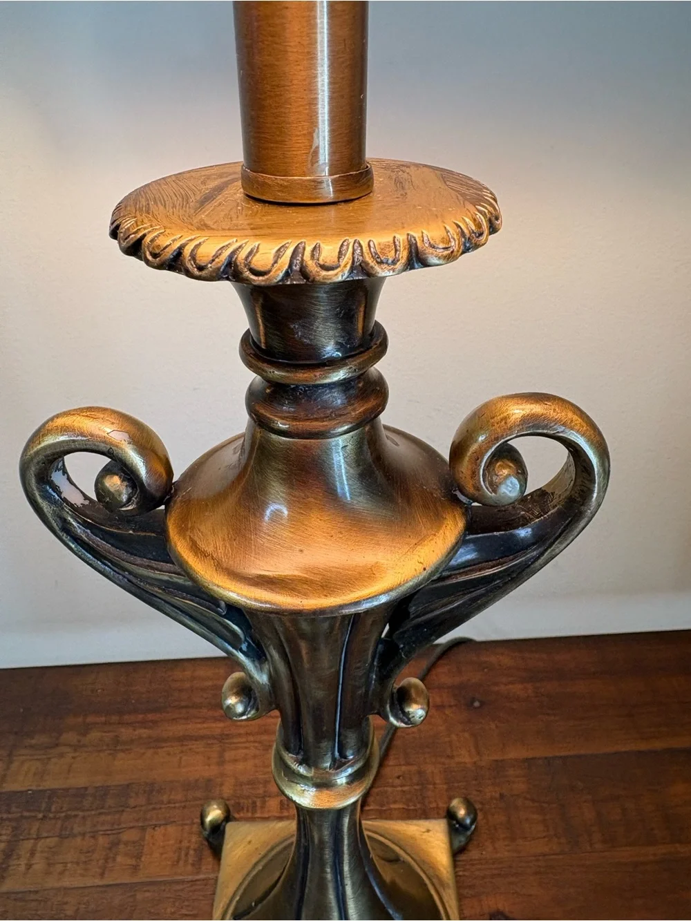 Vintage Lamp Featuring Brass Finish And Unique Geometric-Patterned Lamp Shade - Picture 7 of 16